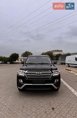 Внедорожник / Кроссовер Toyota Land Cruiser 2019 в Черновцах