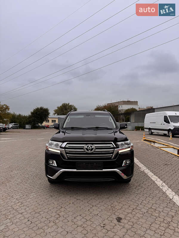 Позашляховик / Кросовер Toyota Land Cruiser 2019 в Чернівцях