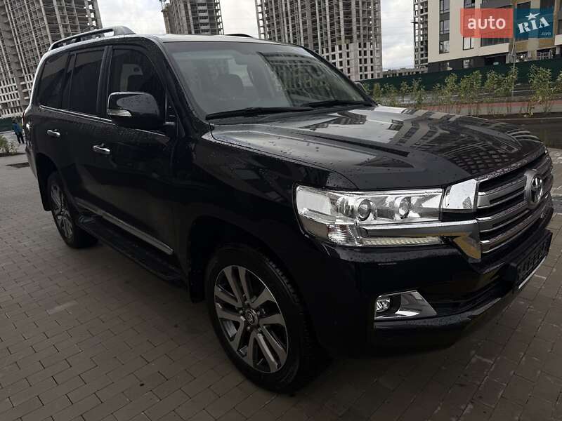 Внедорожник / Кроссовер Toyota Land Cruiser 2020 в Киеве фото 13 Внедорожник / Кроссовер Toyota Land Cruiser 2020 в Киеве