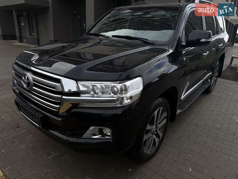 Внедорожник / Кроссовер Toyota Land Cruiser 2020 в Киеве фото 18 Внедорожник / Кроссовер Toyota Land Cruiser 2020 в Киеве