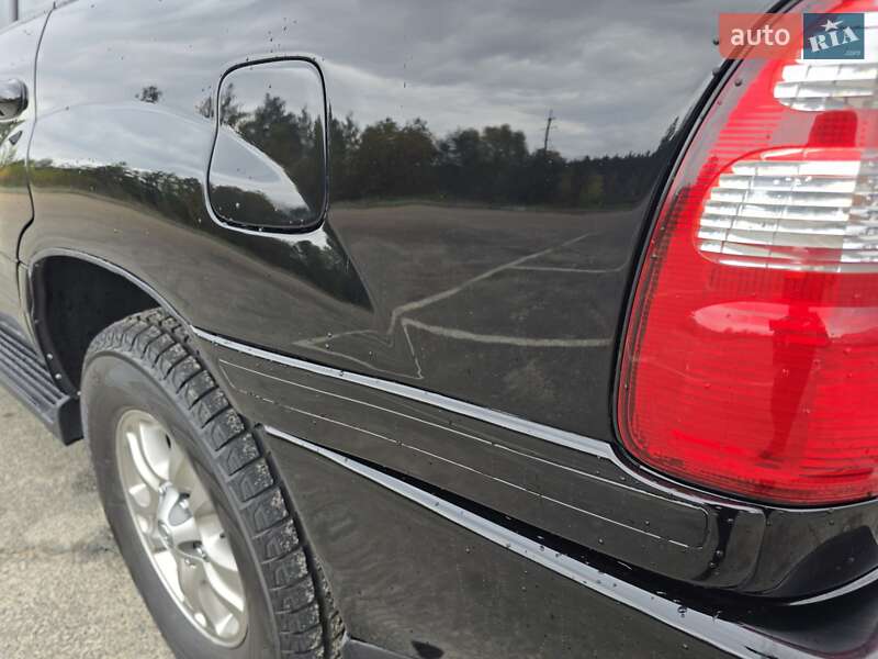 Позашляховик / Кросовер Toyota Land Cruiser 2004 в Малині