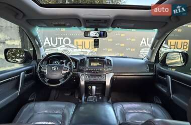 Внедорожник / Кроссовер Toyota Land Cruiser 2008 в 