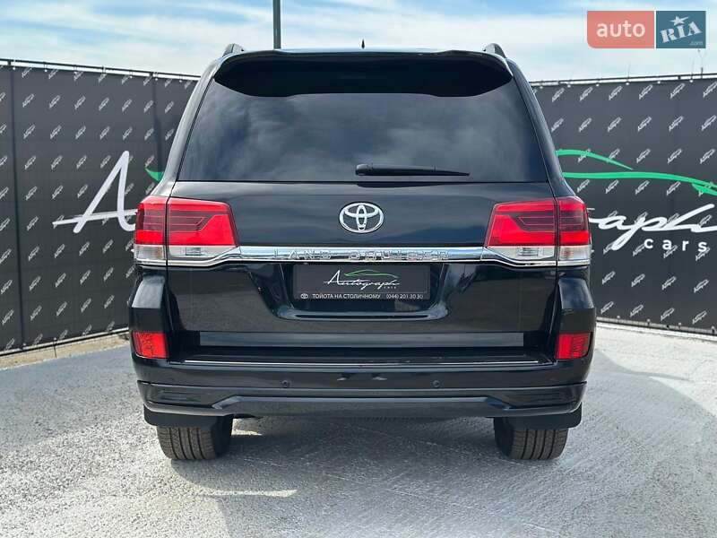 Внедорожник / Кроссовер Toyota Land Cruiser 2014 в Киеве фото 13 Внедорожник / Кроссовер Toyota Land Cruiser 2014 в Киеве