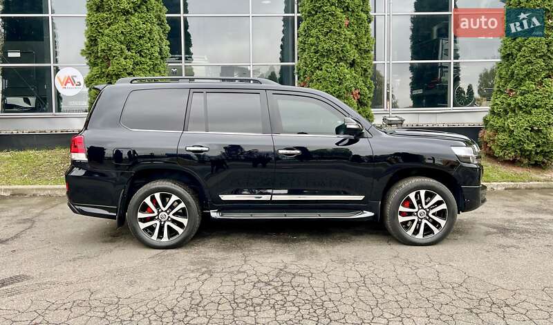 Внедорожник / Кроссовер Toyota Land Cruiser 2018 в Киеве