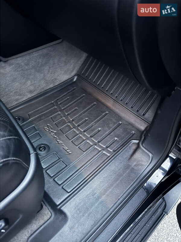 Внедорожник / Кроссовер Toyota Land Cruiser 2012 в Киеве