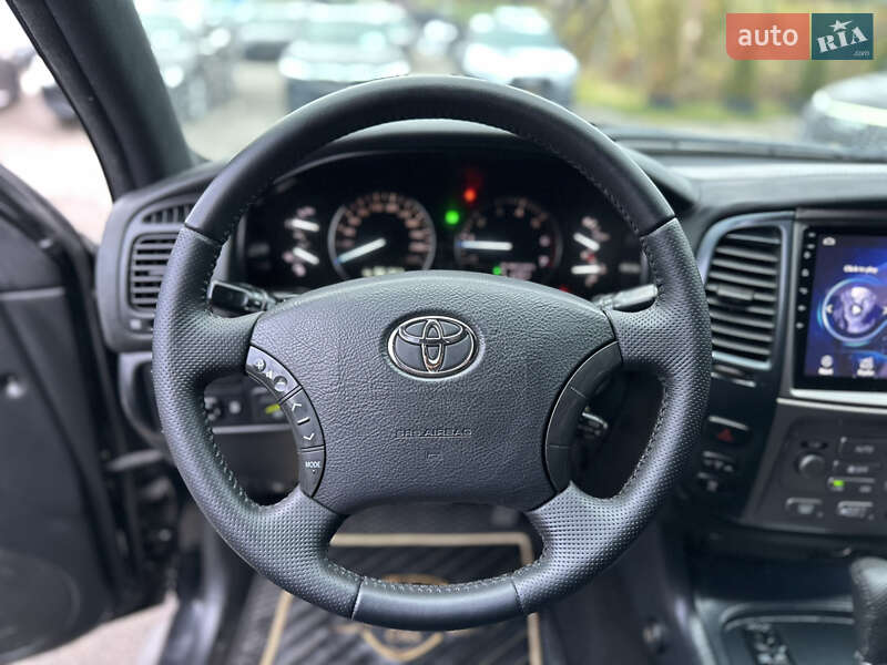 Позашляховик / Кросовер Toyota Land Cruiser 2003 в Харкові