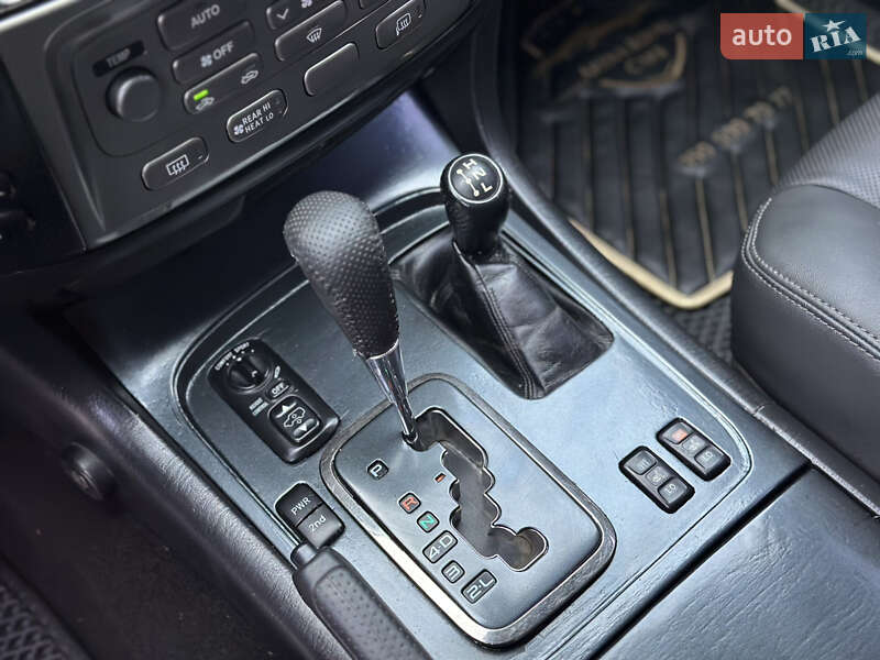 Позашляховик / Кросовер Toyota Land Cruiser 2003 в Харкові