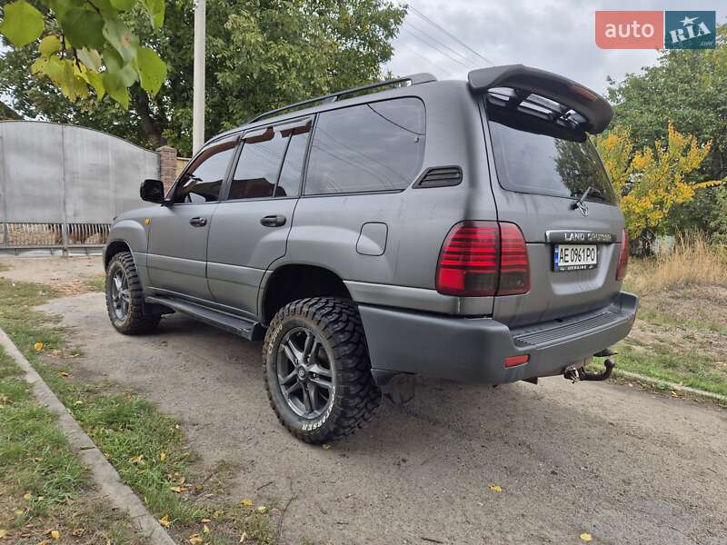Внедорожник / Кроссовер Toyota Land Cruiser 2003 в Новомосковске