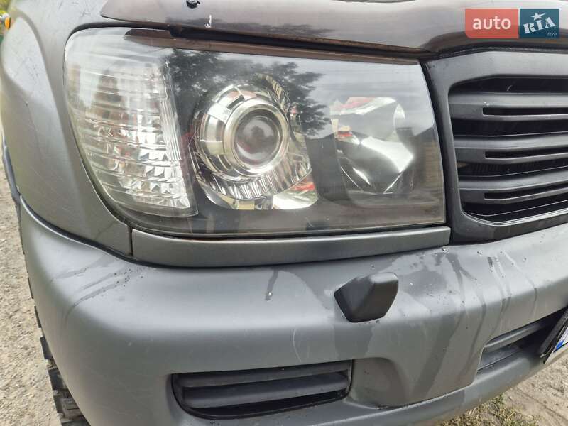 Внедорожник / Кроссовер Toyota Land Cruiser 2003 в Новомосковске