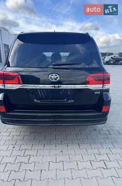 Внедорожник / Кроссовер Toyota Land Cruiser 2020 в 