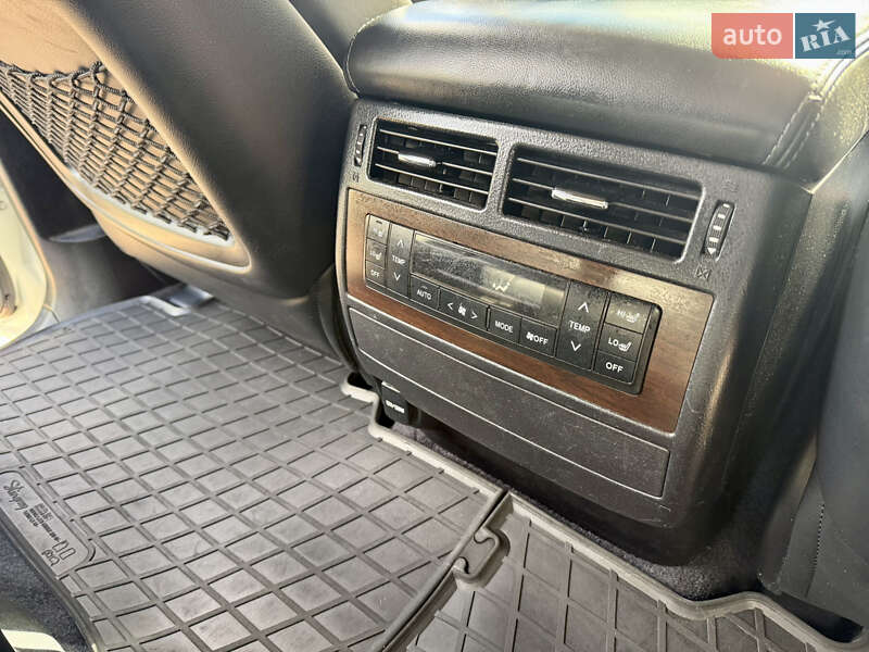 Внедорожник / Кроссовер Toyota Land Cruiser 2017 в Киеве
