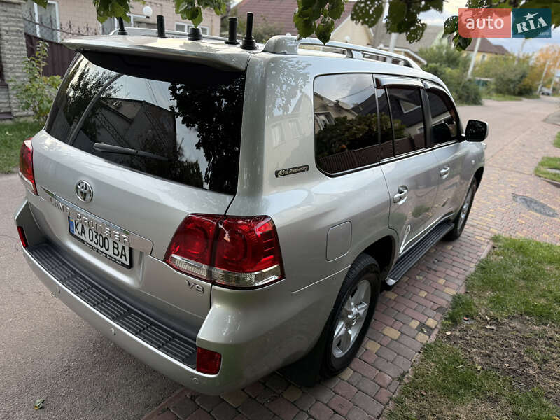 Внедорожник / Кроссовер Toyota Land Cruiser 2011 в Борисполе фото 16 Внедорожник / Кроссовер Toyota Land Cruiser 2011 в Борисполе