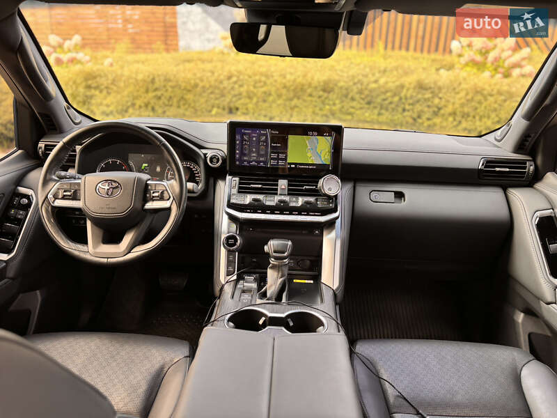 Внедорожник / Кроссовер Toyota Land Cruiser 2021 в Киеве