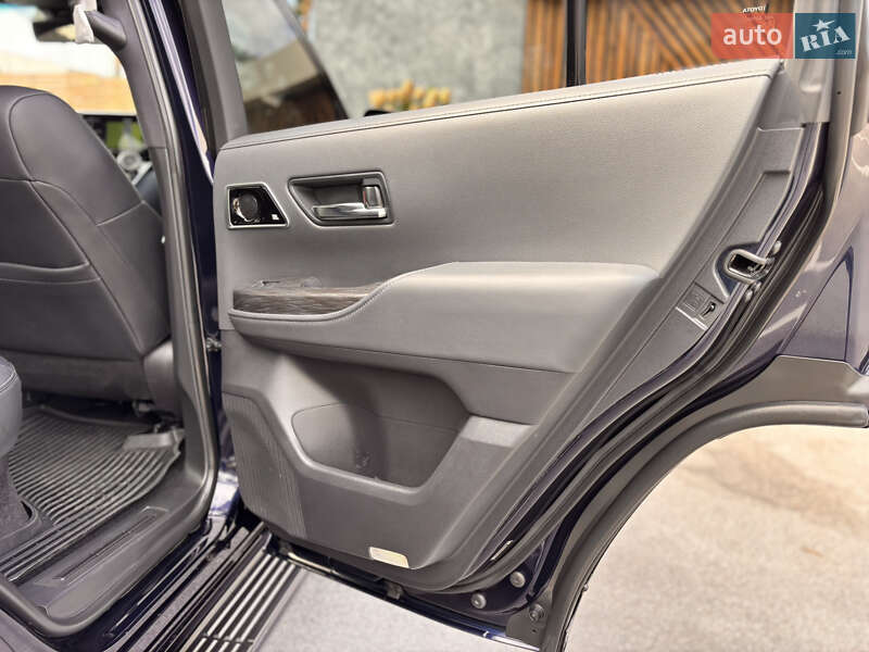 Внедорожник / Кроссовер Toyota Land Cruiser 2021 в Киеве