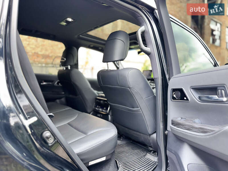 Позашляховик / Кросовер Toyota Land Cruiser 2021 в Києві