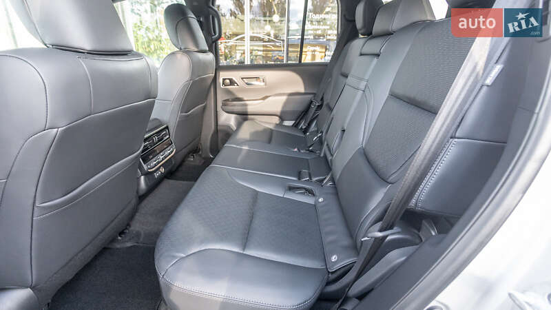 Внедорожник / Кроссовер Toyota Land Cruiser 2023 в Днепре