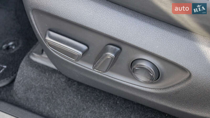 Внедорожник / Кроссовер Toyota Land Cruiser 2023 в Днепре