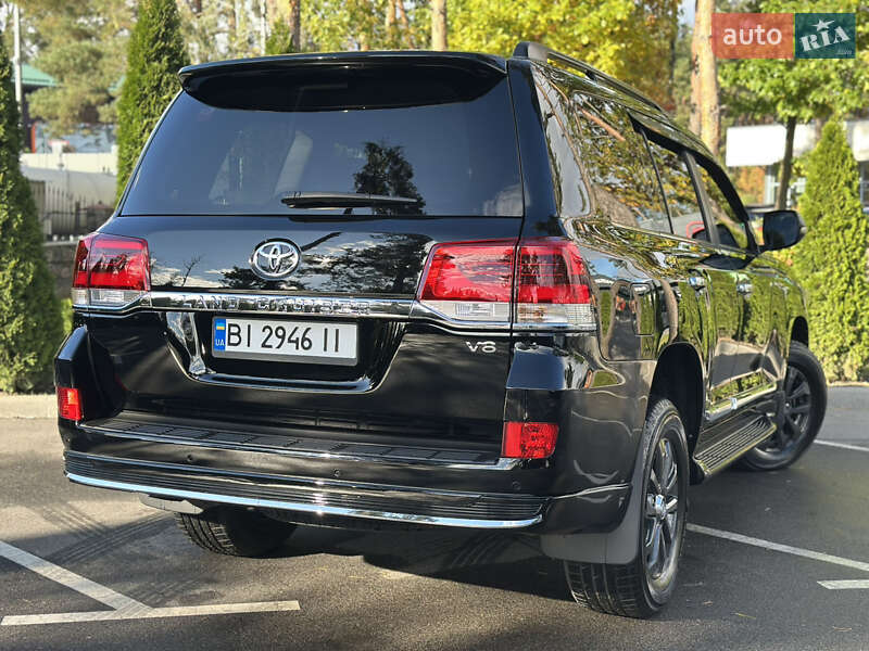 Внедорожник / Кроссовер Toyota Land Cruiser 2019 в Киеве