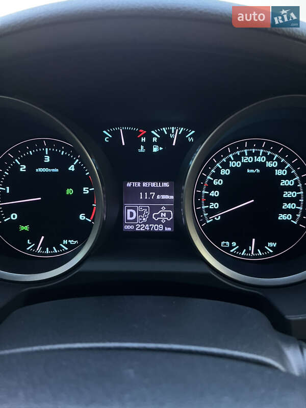 Внедорожник / Кроссовер Toyota Land Cruiser 2011 в Киеве фото 55 Внедорожник / Кроссовер Toyota Land Cruiser 2011 в Киеве