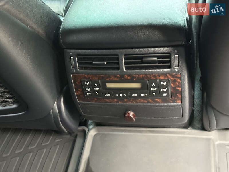 Внедорожник / Кроссовер Toyota Land Cruiser 2011 в Желтых Водах