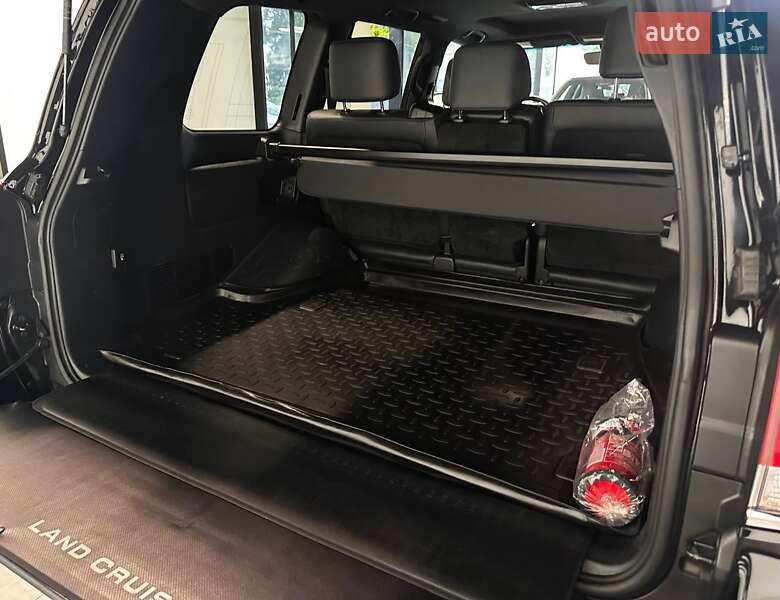 Позашляховик / Кросовер Toyota Land Cruiser 2020 в Львові