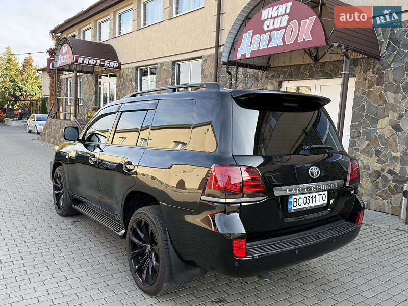 Внедорожник / Кроссовер Toyota Land Cruiser 2008 в Владимире