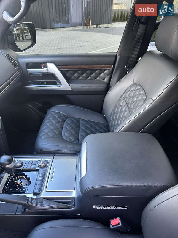 Позашляховик / Кросовер Toyota Land Cruiser 2017 в Вінниці