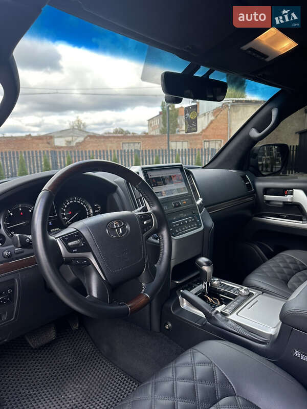 Позашляховик / Кросовер Toyota Land Cruiser 2017 в Вінниці