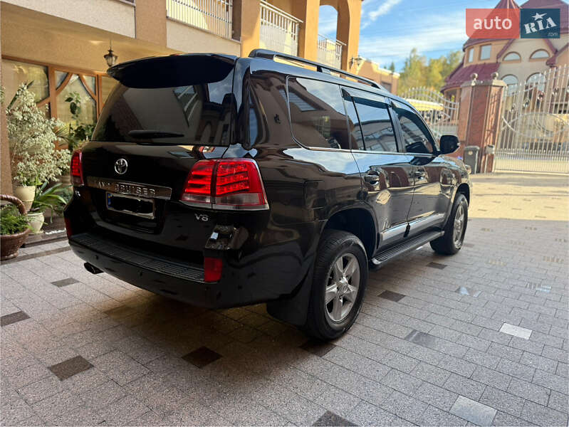 Внедорожник / Кроссовер Toyota Land Cruiser 2007 в Тячеве фото 20 Внедорожник / Кроссовер Toyota Land Cruiser 2007 в Тячеве