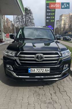 Внедорожник / Кроссовер Toyota Land Cruiser 2016 в Киеве