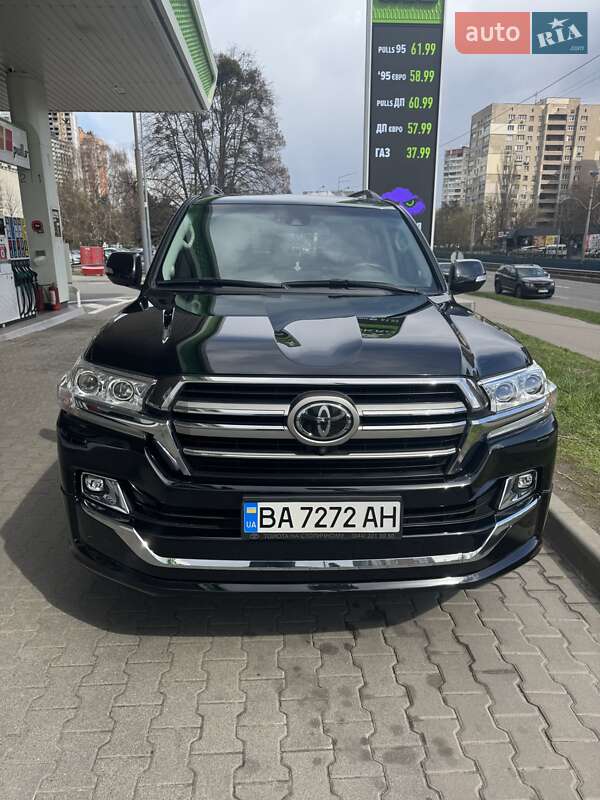 Внедорожник / Кроссовер Toyota Land Cruiser 2016 в Киеве