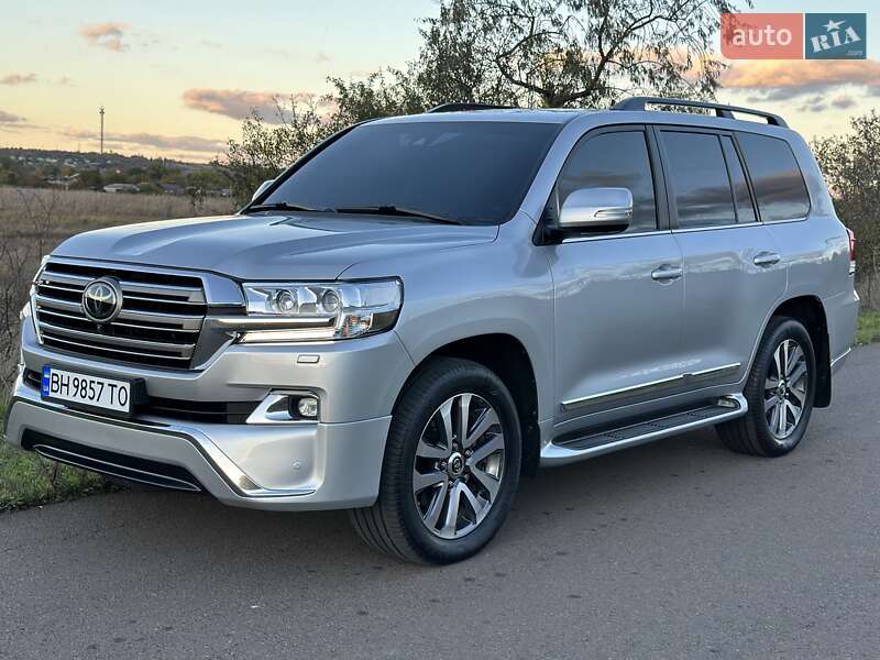 Внедорожник / Кроссовер Toyota Land Cruiser 2016 в Одессе фото 10 Внедорожник / Кроссовер Toyota Land Cruiser 2016 в Одессе
