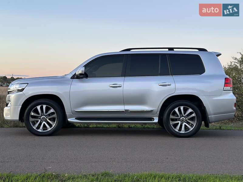 Внедорожник / Кроссовер Toyota Land Cruiser 2016 в Одессе фото 24 Внедорожник / Кроссовер Toyota Land Cruiser 2016 в Одессе