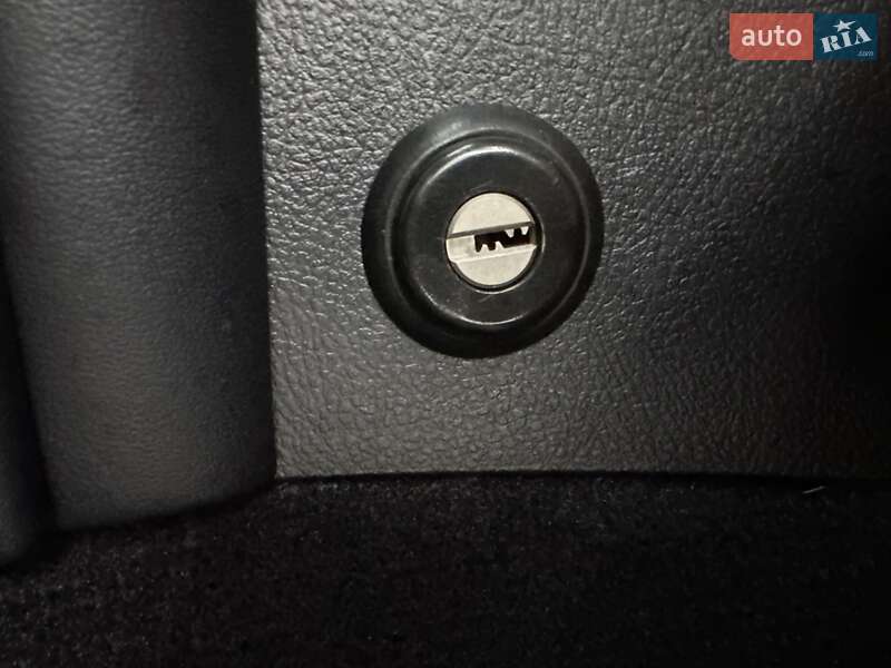 Внедорожник / Кроссовер Toyota Land Cruiser 2016 в Одессе фото 50 Внедорожник / Кроссовер Toyota Land Cruiser 2016 в Одессе