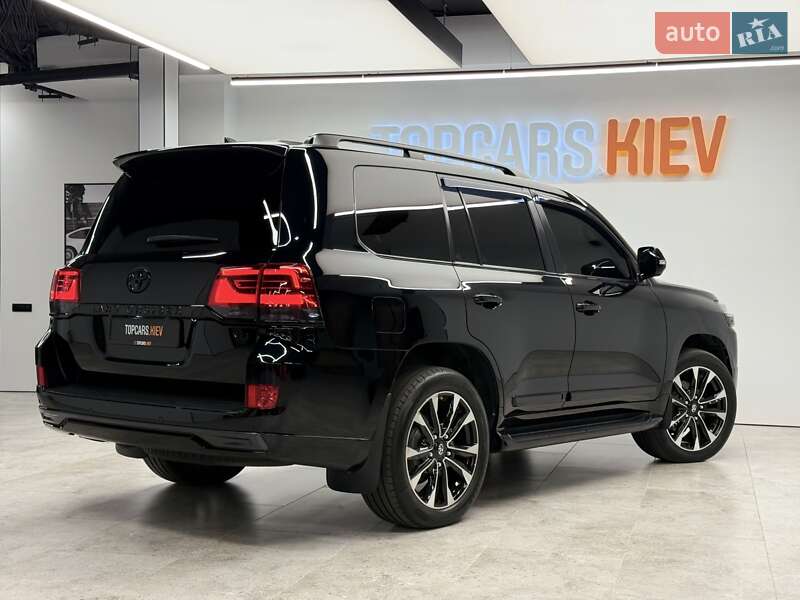 Внедорожник / Кроссовер Toyota Land Cruiser 2018 в Киеве фото 7 Внедорожник / Кроссовер Toyota Land Cruiser 2018 в Киеве