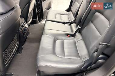 Внедорожник / Кроссовер Toyota Land Cruiser 2018 в 