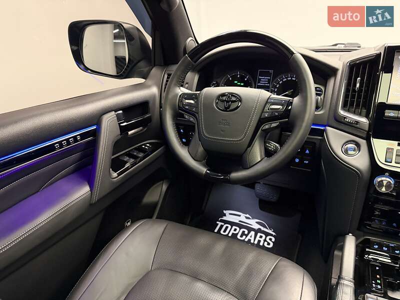 Внедорожник / Кроссовер Toyota Land Cruiser 2018 в Киеве фото 68 Внедорожник / Кроссовер Toyota Land Cruiser 2018 в Киеве