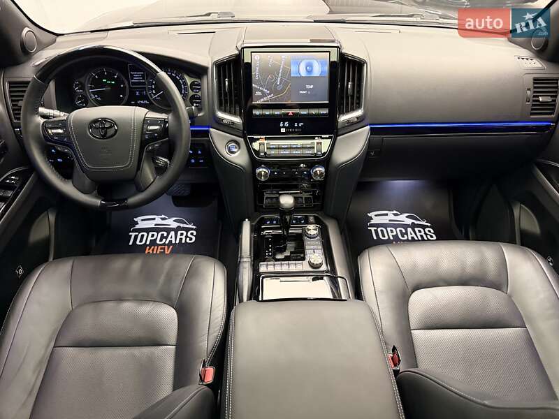 Внедорожник / Кроссовер Toyota Land Cruiser 2018 в Киеве фото 73 Внедорожник / Кроссовер Toyota Land Cruiser 2018 в Киеве