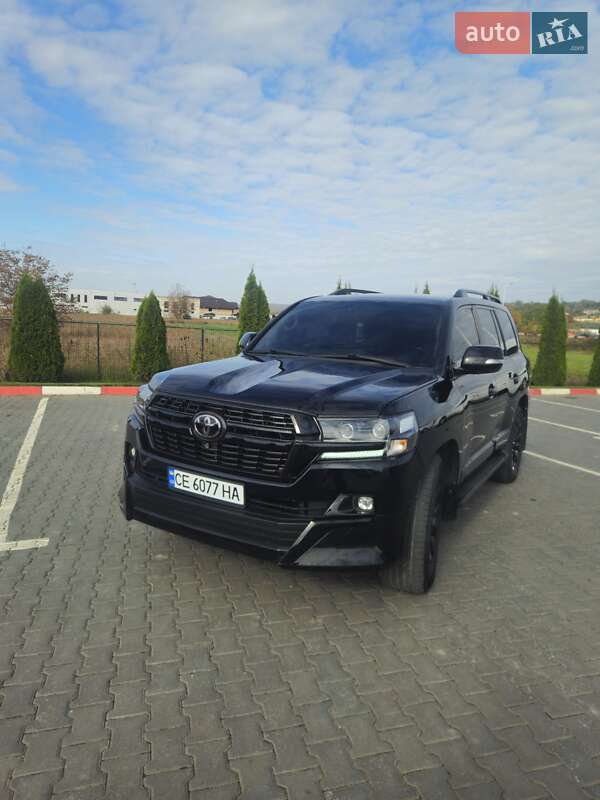 Внедорожник / Кроссовер Toyota Land Cruiser 2012 в Черновцах