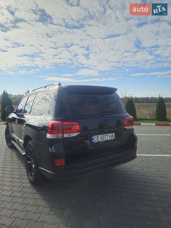Внедорожник / Кроссовер Toyota Land Cruiser 2012 в Черновцах