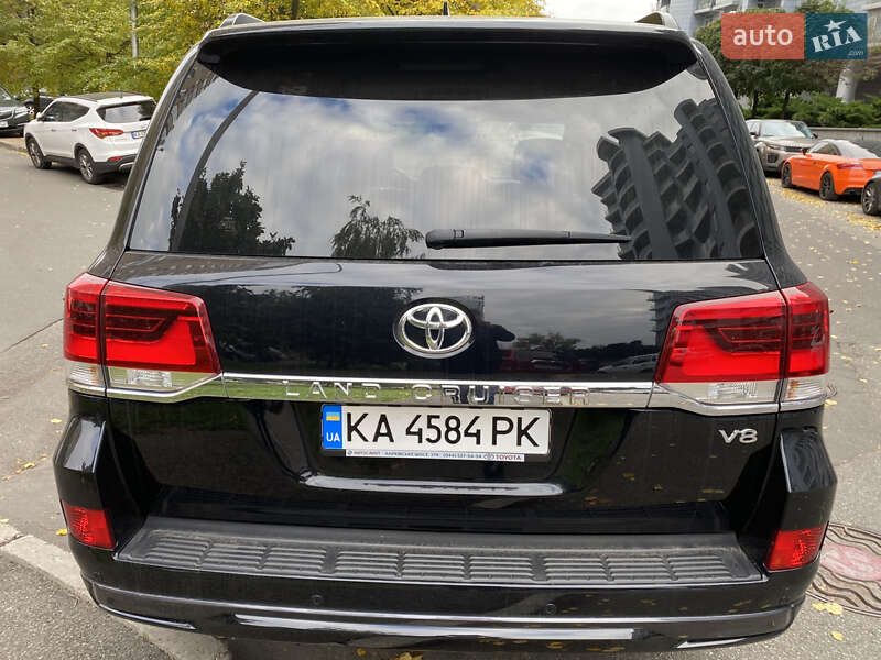 Внедорожник / Кроссовер Toyota Land Cruiser 2017 в Киеве