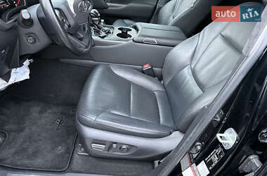 Внедорожник / Кроссовер Toyota Land Cruiser 2021 в 