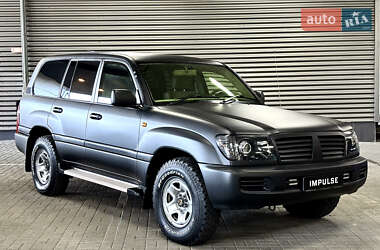 Внедорожник / Кроссовер Toyota Land Cruiser 2005 в Киеве