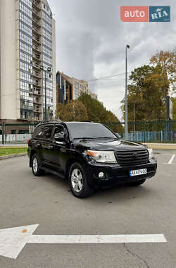 Внедорожник / Кроссовер Toyota Land Cruiser 2013 в Харькове