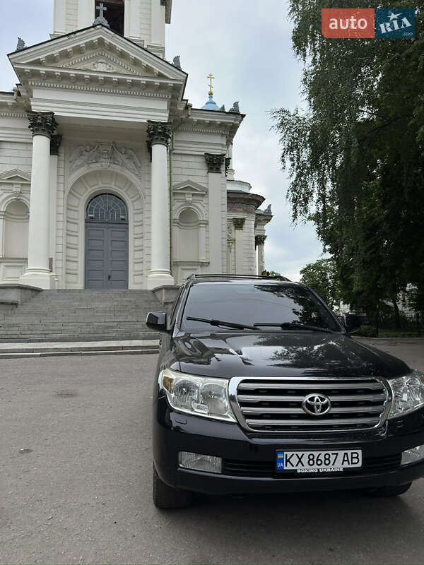 Внедорожник / Кроссовер Toyota Land Cruiser 2008 в Сумах