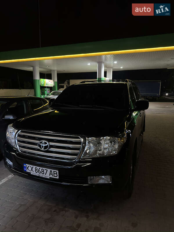 Внедорожник / Кроссовер Toyota Land Cruiser 2008 в Сумах