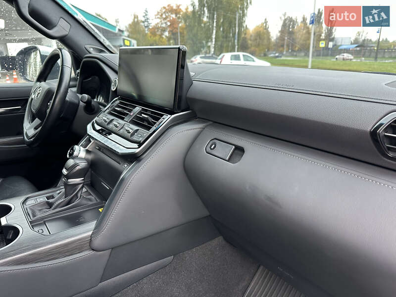 Внедорожник / Кроссовер Toyota Land Cruiser 2021 в Киеве фото 16 Внедорожник / Кроссовер Toyota Land Cruiser 2021 в Киеве