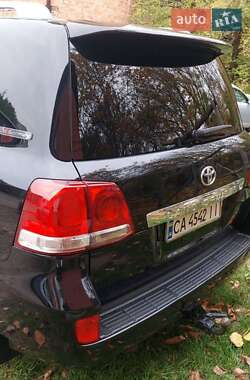 Внедорожник / Кроссовер Toyota Land Cruiser 2011 в 