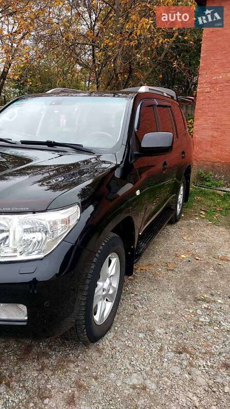 Внедорожник / Кроссовер Toyota Land Cruiser 2011 в Умани фото 5 Внедорожник / Кроссовер Toyota Land Cruiser 2011 в Умани