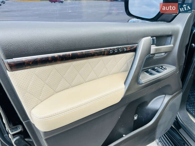 Позашляховик / Кросовер Toyota Land Cruiser 2008 в Ужгороді фото 20 Позашляховик / Кросовер Toyota Land Cruiser 2008 в Ужгороді